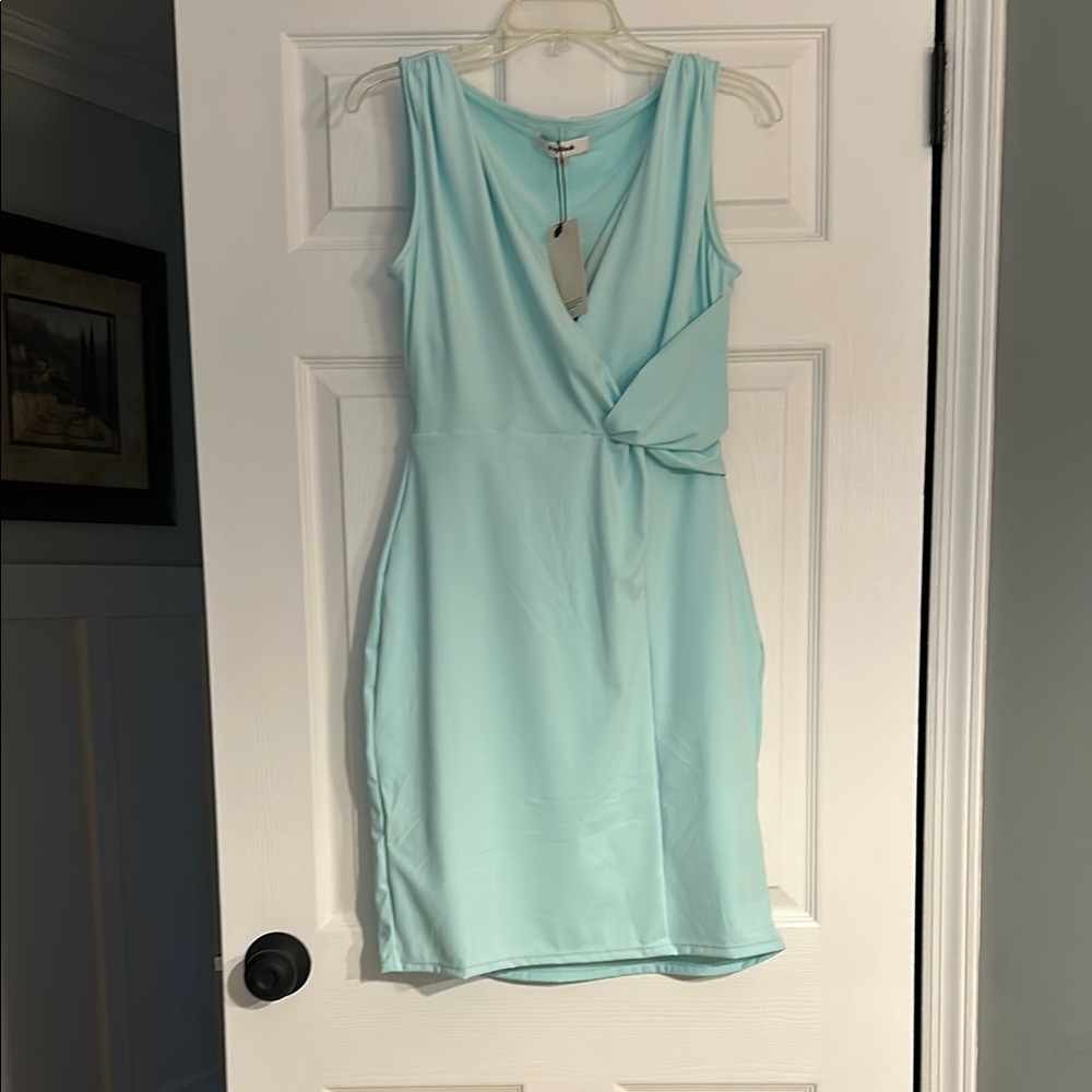 Chic Green and Blue V-Neck Wrap look Dress